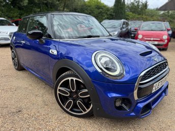 View our MINI Hatch