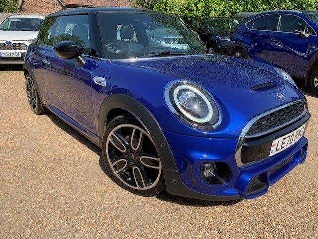 View our MINI Hatch 2.0 Cooper S Sport Steptronic Euro 6 (s/s) 3dr