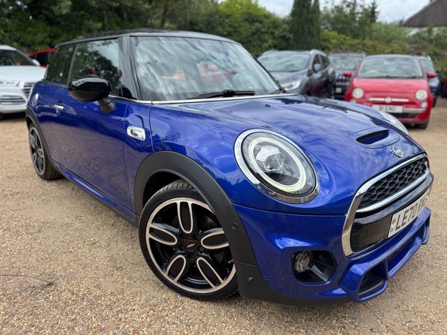 View our MINI Hatch 2.0 Cooper S Sport Steptronic Euro 6 (s/s) 3dr