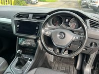 USED 2018 18 VOLKSWAGEN TIGUAN 2.0 TDI SE Navigation SUV 5dr Diesel Manual 4Motion Euro 6 (s/s) (150 ps) 2 FORMER KEEPERS, FOUR WHEEL DRIVE, EURO 6