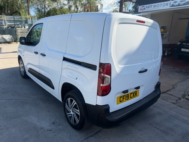 View our CITROEN BERLINGO