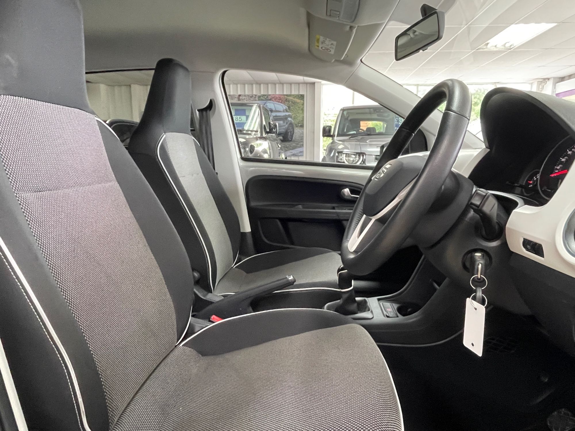 USED 2016 66 SEAT MII 1.0 12v Design Mii Hatchback 5dr Petrol Manual Euro 6 (60 ps) 