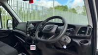USED 2022 72 IVECO DAILY 2.3D HPI 14V 35S 3000 SWB Euro 6 (s/s) 2dr NEW CAMBELT! 4.1 METER BODY!