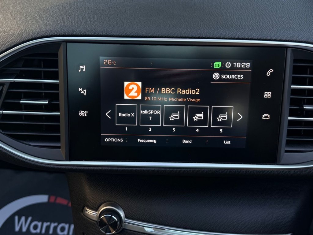 USED 2019 19 PEUGEOT 308 1.2 PureTech Tech Edition Hatchback 5dr Petrol EAT Euro 6 (s/s) (130 ps) PAN ROOF-R/CAMERA-APPLE CARPLAY