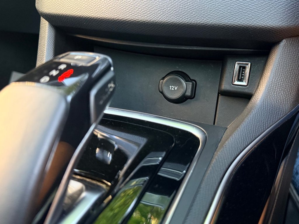 USED 2019 19 PEUGEOT 308 1.2 PureTech Tech Edition Hatchback 5dr Petrol EAT Euro 6 (s/s) (130 ps) PAN ROOF-R/CAMERA-APPLE CARPLAY