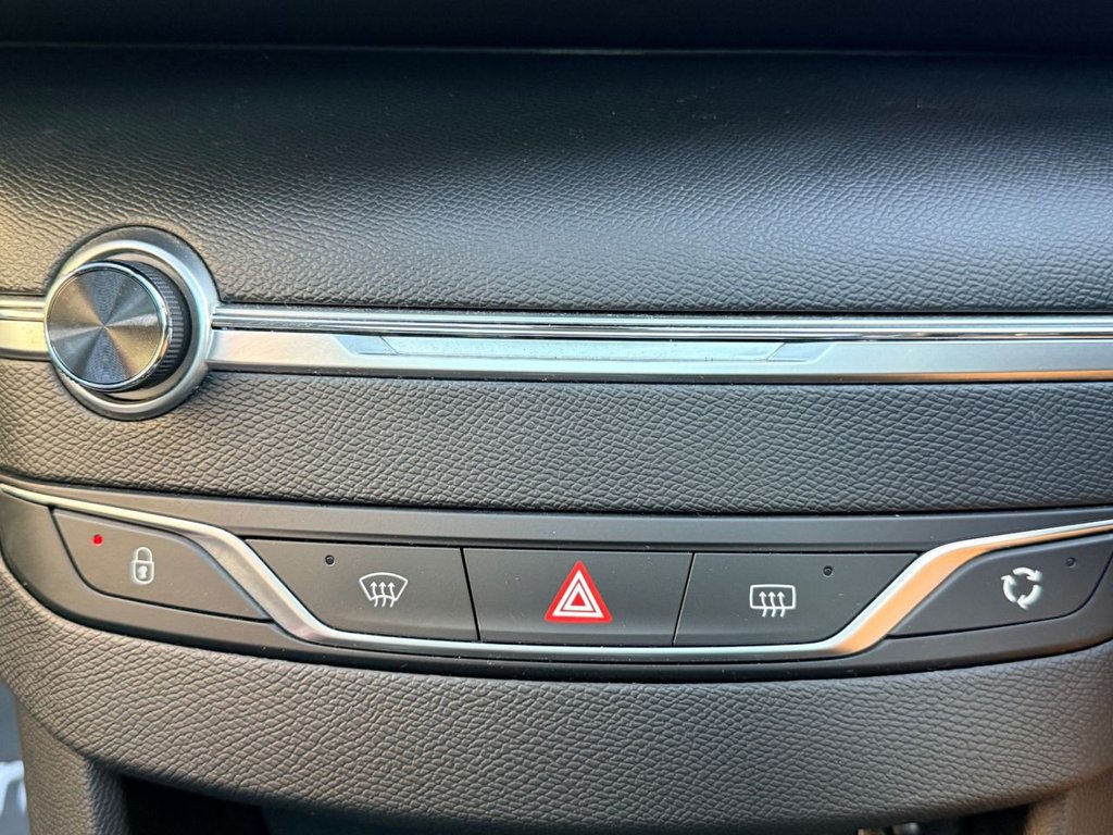 USED 2019 19 PEUGEOT 308 1.2 PureTech Tech Edition Hatchback 5dr Petrol EAT Euro 6 (s/s) (130 ps) PAN ROOF-R/CAMERA-APPLE CARPLAY