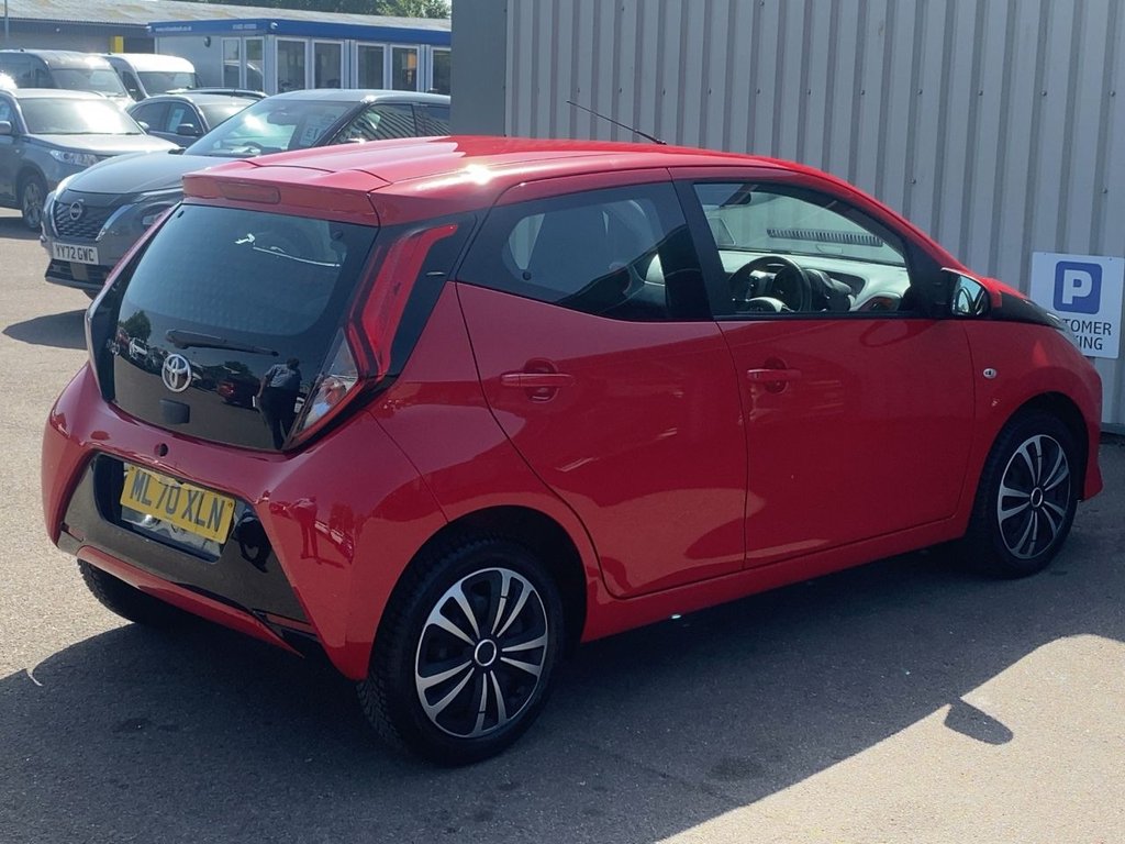 USED 2020 70 TOYOTA AYGO 1.0 VVT-i x-play Hatchback 5dr Petrol x-shift Euro 6 (Safety Sense) (71 ps) 7"TOUCH SCREEN+AUTO+LED LIGHTS