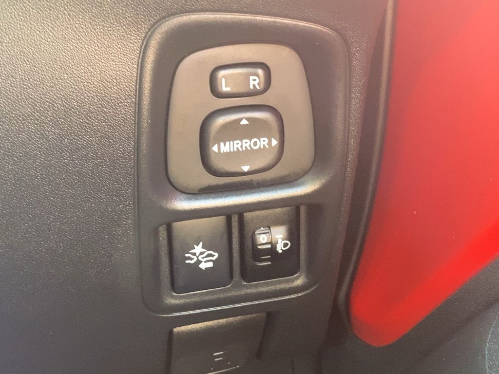 USED 2020 70 TOYOTA AYGO 1.0 VVT-i x-play Hatchback 5dr Petrol x-shift Euro 6 (Safety Sense) (71 ps) 7"TOUCH SCREEN+AUTO+LED LIGHTS