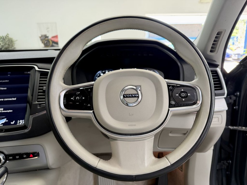 USED 2015 65 VOLVO XC90 2.0 D5 Momentum SUV 5dr Diesel Geartronic 4WD Euro 6 (s/s) (225 ps) 