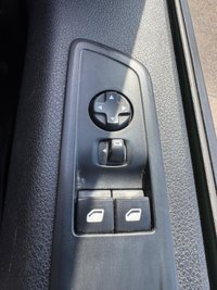 USED 2023 23 VAUXHALL Vivaro Life Electric 50kWh Combi MPV 5dr Electric Auto LWB (9 Seat, 11kW Charger) (136 ps) 