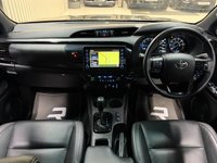 USED 2023 23 TOYOTA HI-LUX 2.8 D-4D Invincible X Pickup Double Cab 4dr Diesel Auto 4WD Euro 6 (s/s) (204 ps) Just been serviced at Toyota