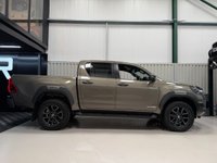 USED 2023 23 TOYOTA HI-LUX 2.8 D-4D Invincible X Pickup Double Cab 4dr Diesel Auto 4WD Euro 6 (s/s) (204 ps) Just been serviced at Toyota