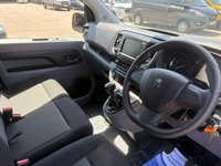 USED 2022 72 PEUGEOT EXPERT Professional L1 H1 2.0 BlueHDi 1400 MWB Diesel Panel Van Manual Euro 6 (s/s) (145 bhp) 2 service - just serviced with all filters replaced - Only 25,393 miles - EURO 6 (ULEZ compliant) - Touchscreen DAB radio with apple car play, A/C, E/W, Bluetooth, electric mirrors, cruise control, 3 seats, full bulkhead, ply lined, driver's airbag, twin side loading door, remote central Locking, Alarm, USB port, steering column radio control, barn rear doors, start/stop, security locks, spare key, finance arranged on site & 6 months premium Autoguard warranty.