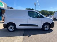 USED 2023 72 PEUGEOT PARTNER Professional Premium+ L1 1.5 BlueHDi 1000 SWB Diesel Panel Van Manual Euro 6 (s/s) (100 bhp) Recent service with all filters replaced - Only 57,927 miles - EURO 6 (ULEZ compliant) - Built in 8" touchscreen with Satnav connectivity, DAB radio & apple car play, A/C, E/W, Bluetooth, 3 seats, front fog lights, full bulkhead, ply lined, driver's airbag, side loading door, remote central Locking, Alarm, USB port, steering column radio control, barn rear doors, spare key, finance arranged on site & 6 months premium Autoguard warranty.