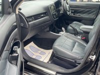 USED 2016 16 MITSUBISHI OUTLANDER 2.0h 12kWh GX5hs CVT 4WD Euro 6 (s/s) 5dr JUST SERVICED, ULEZ COMPLIANCE