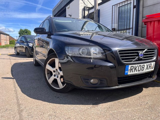 View our VOLVO V50