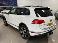 USED 2014 64 VOLKSWAGEN TOUAREG 3.0 TDI V6 BlueMotion Tech R-Line SUV 5dr Diesel Tiptronic 4WD Euro 6 (s/s) (262 ps) 