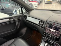 USED 2014 64 VOLKSWAGEN TOUAREG 3.0 TDI V6 BlueMotion Tech R-Line SUV 5dr Diesel Tiptronic 4WD Euro 6 (s/s) (262 ps) 