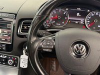 USED 2014 64 VOLKSWAGEN TOUAREG 3.0 TDI V6 BlueMotion Tech R-Line SUV 5dr Diesel Tiptronic 4WD Euro 6 (s/s) (262 ps) 