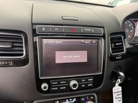 USED 2014 64 VOLKSWAGEN TOUAREG 3.0 TDI V6 BlueMotion Tech R-Line SUV 5dr Diesel Tiptronic 4WD Euro 6 (s/s) (262 ps) 