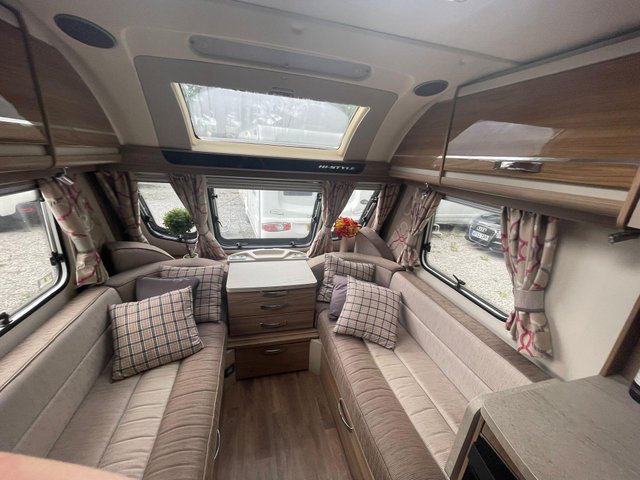View our SWIFT CHALLENGER 570