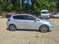 USED 2014 63 TOYOTA AURIS 1.8 VVT-h Excel Hatchback 5dr Petrol Hybrid CVT Euro 5 (s/s) (136 ps) REAR VIEW CAM | PARK ASSIST