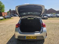 USED 2014 63 TOYOTA AURIS 1.8 VVT-h Excel Hatchback 5dr Petrol Hybrid CVT Euro 5 (s/s) (136 ps) REAR VIEW CAM | PARK ASSIST