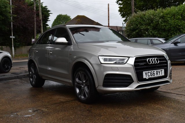 View our AUDI Q3