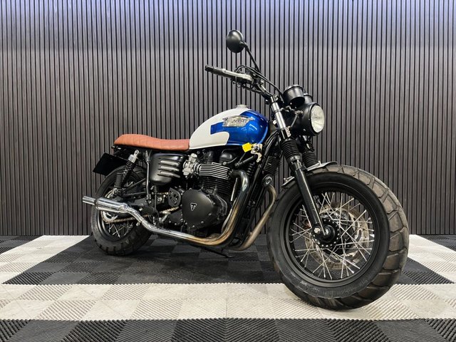 View our TRIUMPH BONNEVILLE T100