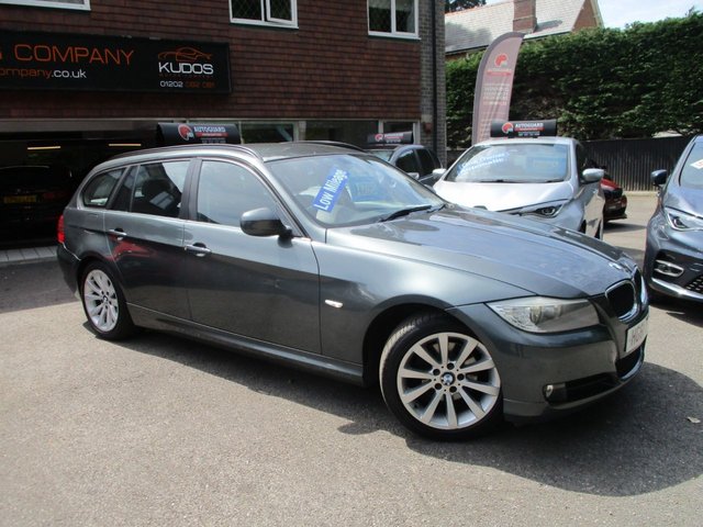 View our BMW 3 SERIES