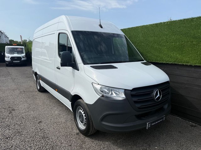 View our MERCEDES-BENZ SPRINTER