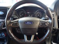 USED 2018 18 FORD FOCUS 1.0T EcoBoost ST-Line X Hatchback 5dr Petrol Manual Euro 6 (s/s) (140 ps) EXCELLENT SERVICE HISTORY + SATELLITE NAVIGATION + BLUETOOTH CONNECTIVITY + HEATED WINDSCREEN + DUAL CLIMATE CONTROL + CRUISE CONTROL + REAR PARKING SENSORS + IN CAR ENTERTAINMENT- CD, USB + DAB RADIO + AM/FM RADIO + MULTI FUNCTION STEERING WHEEL + LANE ASSIST + STOP/START FUNCTION + ELECTRIC FOLDING MIRRORS + ELECTRIC WINDOWS + AUTOMATIC LIGHTS + AIR CONDITIONING + PRIVACY GLASS + 18 INCH ALLOY WHEELS