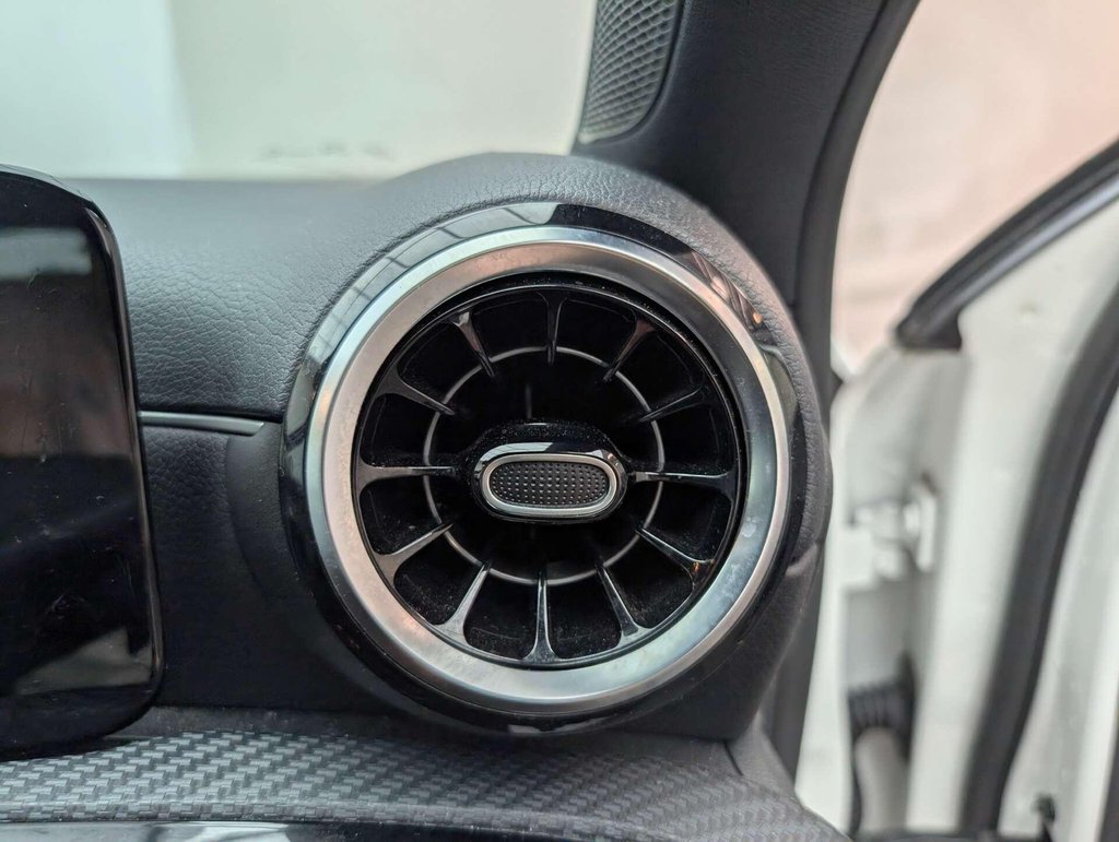 Used 2019 19 MERCEDES-BENZ A-CLASS 1.3 A 180 SE Auto 5dr CLICK+COLLECT / HOME DELIVERY