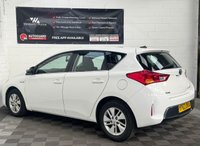 USED 2013 63 TOYOTA AURIS 1.8 VVT-h Icon Hatchback 5dr Petrol Hybrid CVT Euro 5 (s/s) (136 ps) 