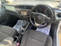 USED 2013 63 TOYOTA AURIS 1.8 VVT-h Icon Hatchback 5dr Petrol Hybrid CVT Euro 5 (s/s) (136 ps) 