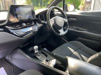 USED 2018 18 TOYOTA C-HR 1.8 VVT-h Icon SUV 5dr Petrol Hybrid CVT Euro 6 (s/s) (122 ps) EXCEPTIONAL CH-R!