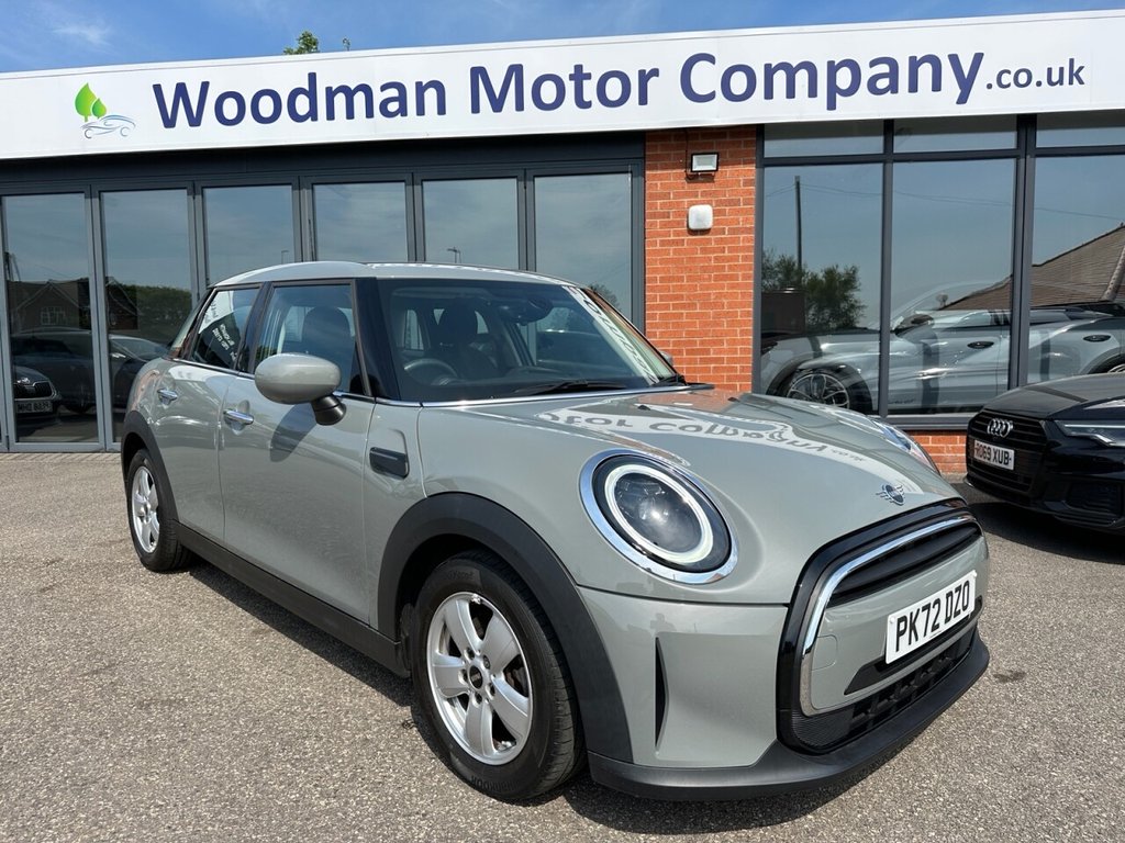 USED 2022 72 MINI HATCH 1.5 Cooper Classic Hatchback 5dr Petrol Steptronic Euro 6 (s/s) (136 ps) Automatic Lovely Spec Ex Cond