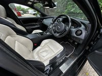 USED 2016 16 JAGUAR XJR 5.0 V8 Saloon 4dr Petrol Auto Euro 6 (s/s) (550 ps) One Former Keeper + FSH