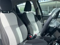 USED 2019 19 TOYOTA YARIS 1.5 VVT-i ICON TECH FIVE DOOR 110 BHP 