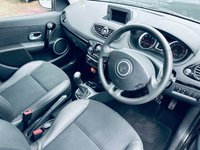 USED 2011 61 RENAULT CLIO 1.5 dCi Dynamique TomTom Hatchback 5dr Diesel Manual Euro 5 (88 ps) 