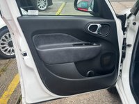 USED 2013 63 FIAT 500L 1.3 MultiJet Lounge MPV 5dr Diesel Dualogic Euro 5 (s/s) (85 bhp) Panoramic fixed glass roof, Rear parking sensors, Only 37,503 miles Automatic