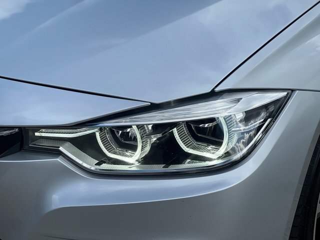 View our BMW 3 SERIES
