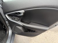 USED 2014 64 VOLVO V40 2.0 D3 R-Design Hatchback 5dr Diesel Manual Euro 5 (s/s) (150 ps) 12 MONTH MOT + RECENT SERVICE