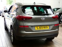 USED 2019 69 HYUNDAI TUCSON 1.6 GDi SE Nav SUV 5dr Petrol Manual Euro 6 (s/s) (132 ps) SAT NAV REAR CAMERA CRUISE CONTROL BLUETOOTH PARKING SENSORS 2 OWNERS 5 HYUNDAI SERVICE TO 32K MILES WARRANTY