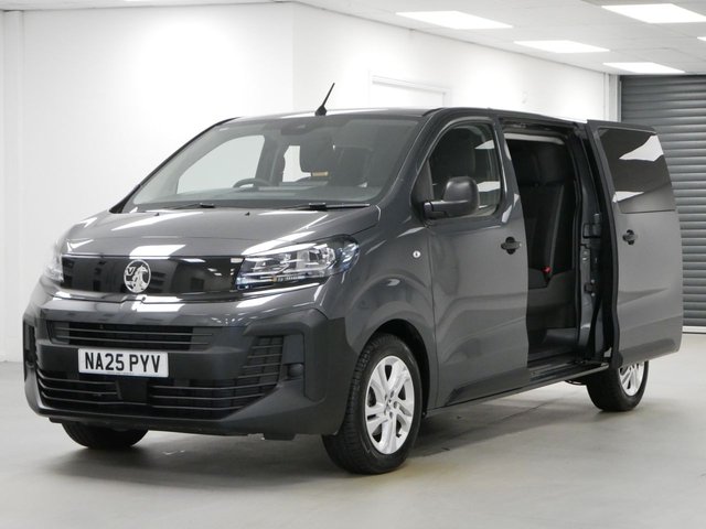 View our Vauxhall Vivaro 2.0 TURBO D 145 BHP XL LONG PRIME CREWCAB 6 SEATER ( NO VAT )