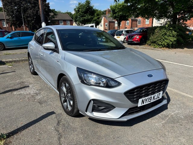 View our FORD FOCUS