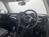 USED 2019 19 MINI HATCH 1.5 One Classic Hatchback 3dr Petrol Steptronic Euro 6 (s/s) (102 ps) EXCELLENT HISTORY + BLUETOOTH