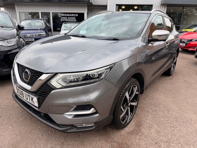 View our Nissan Qashqai range
