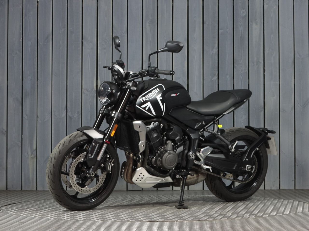 TRIUMPH TRIDENT