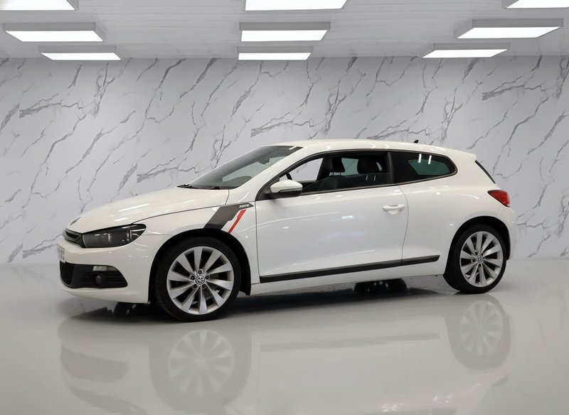 2012 Volkswagen Scirocco in white — photo 4 of 19